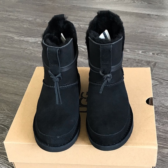 UGG ESTHER BOOT - Picture 2 of 9